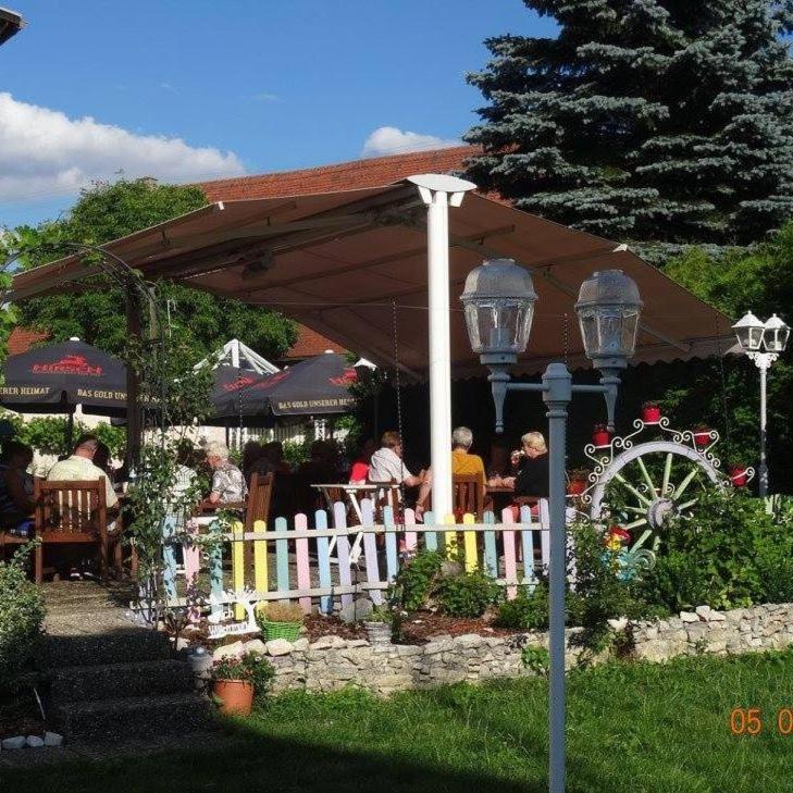 Hotel 4 Jahreszeiten Mit Restaurant Albstadt Eksteriør bilde