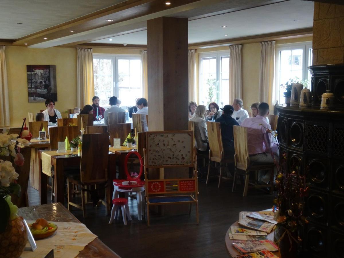 Hotel 4 Jahreszeiten Mit Restaurant Albstadt Eksteriør bilde