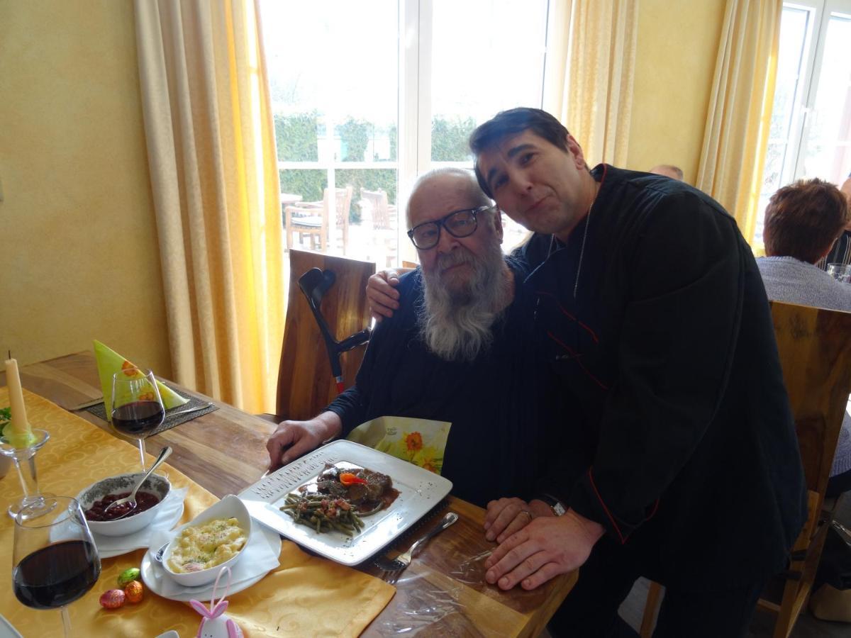 Hotel 4 Jahreszeiten Mit Restaurant Albstadt Eksteriør bilde
